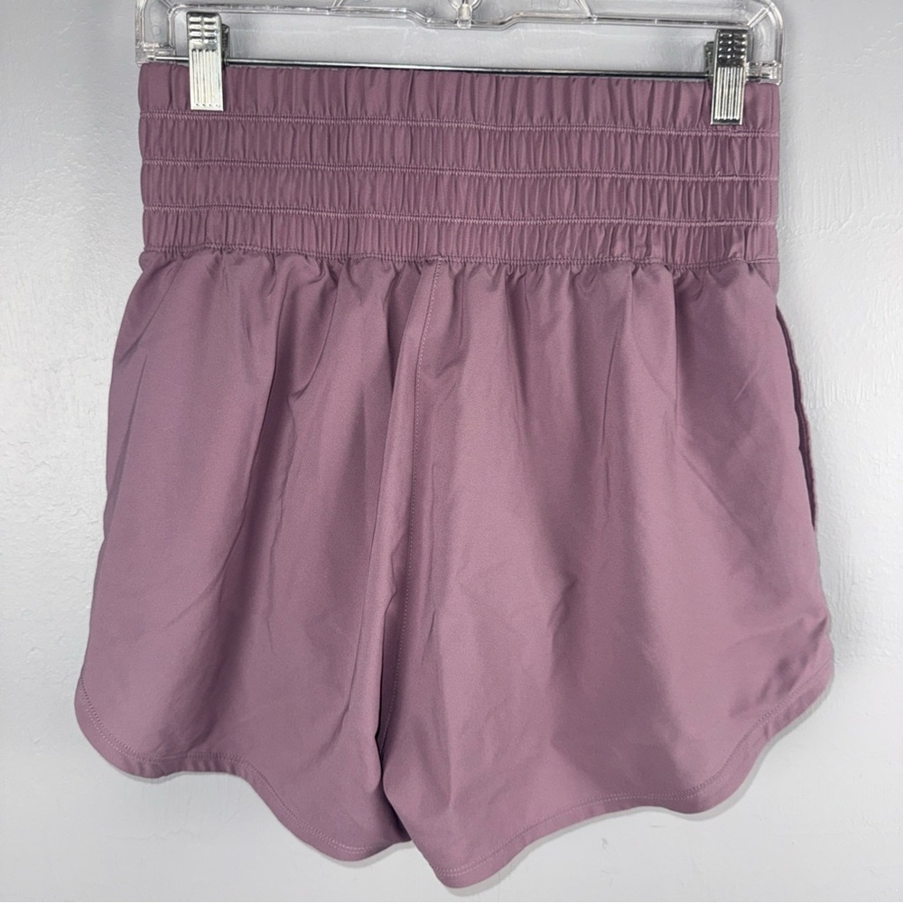 Nike Dri Fit Ultra High Waist Shorts Women’s Medium Mauve Purple Brief Lined 3" - Picture 4 of 5